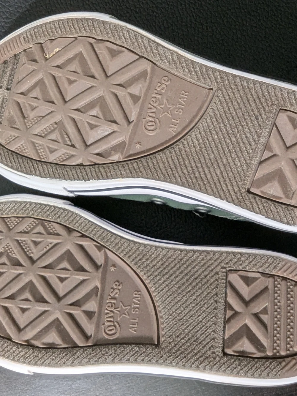 Converse Kids' Low Top Sneakers in Sage Green